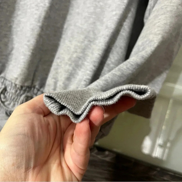 Michael Kors Cropped Smock Ruffle Waist Gray Sweatshirt Size Large Cotton Blend - Picture 6 of 8